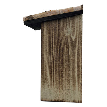 nestkastje van gevlamd hout met luik aan voorzijde