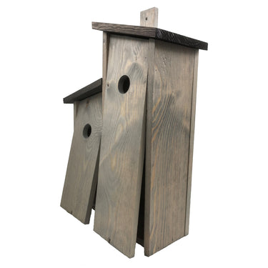 duo van twee grijze nestkasten