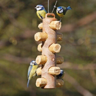 Houder met vetstaven met daarop diverse vogeltjes